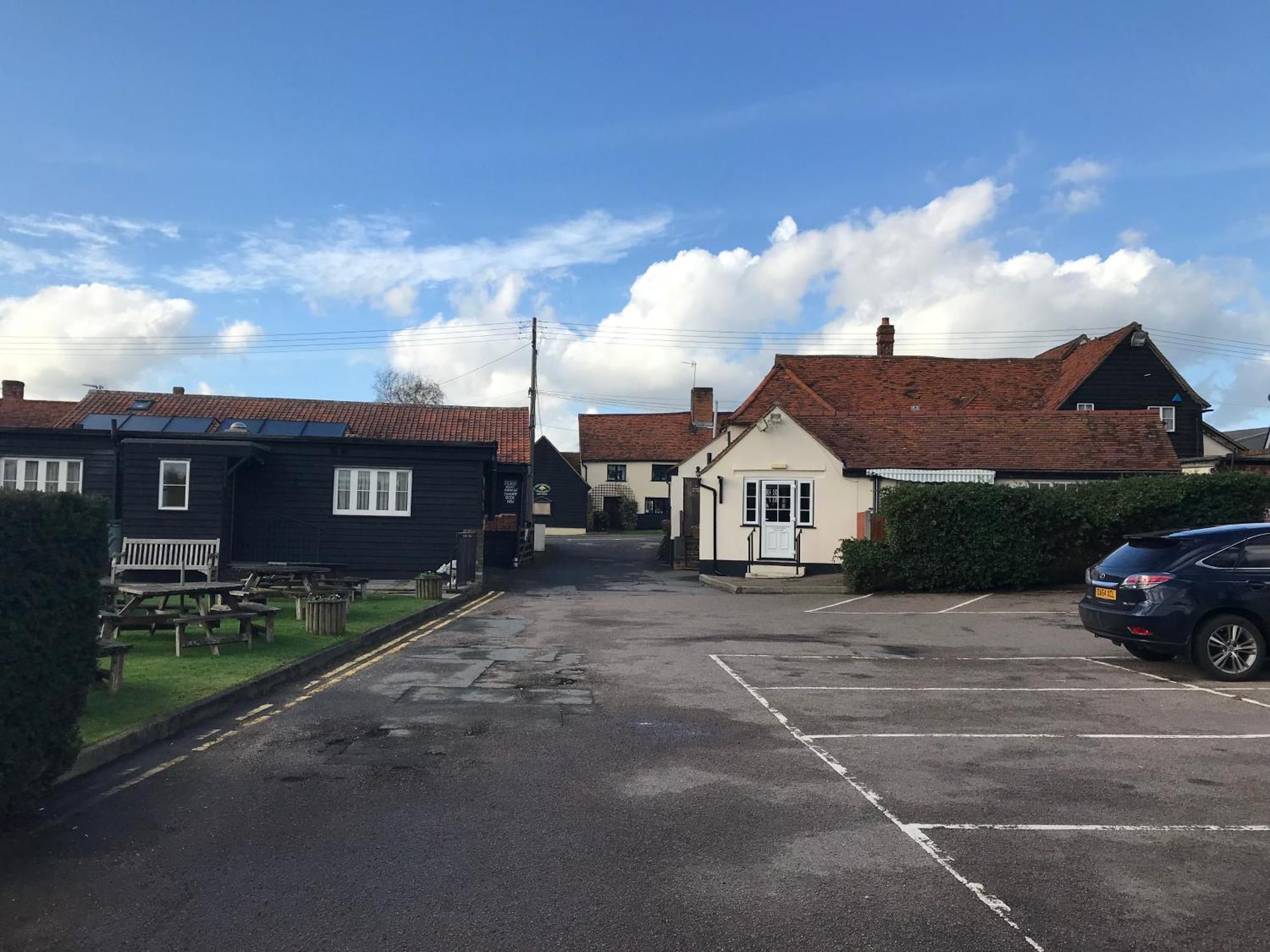 The Black Bull Inn Fyfield  Exterior photo