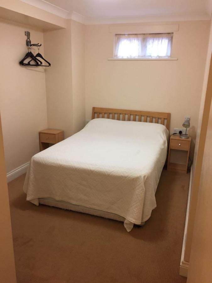 The Black Bull Inn Fyfield  Room photo